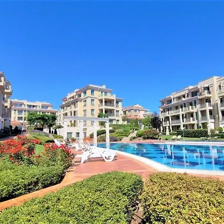 Beautiful Cozy In A Luxury Complex In * 切尔诺莫雷茨